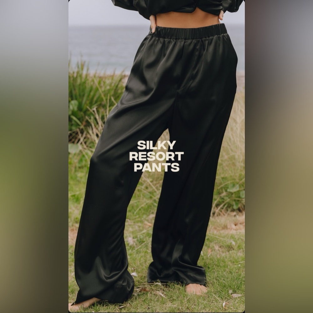 DAILY DRILLS Black Silky Pants